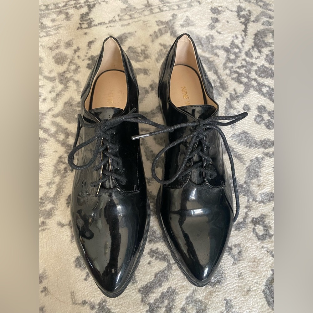 Patent Leather Oxford shoes